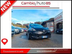 Nero Usata 2017 Renault Clio IV Life Tre volumi | 9100 € (Buon prezzo)