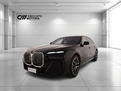 Nero Usata 2025 BMW 740 M Sport Tre volumi | 91.900 €