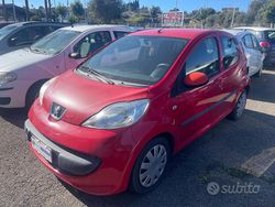Rosso Usata 2006 Peugeot 107 Due volumi | 2900 € (Buon prezzo)