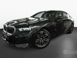 Nero Usata 2024 BMW 520 M Sport Tre volumi | 48.500 € (Ottimo prezzo)