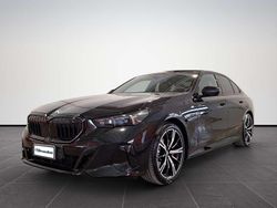 Black sapphire met. Usata 2025 BMW 520 M Sport Tre volumi | 57.722 € (Cara)