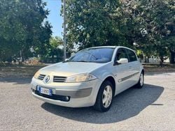 Argento Usata 2002 Renault Mégane II Dynamique Tre volumi | 600 € (Ottimo prezzo)