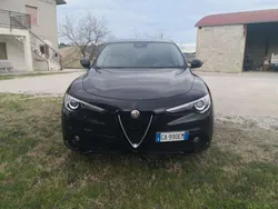 Usata 2020 Alfa Romeo Stelvio Business SUV | 25.000 € (Molto cara)