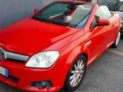 Rosso Usata 2005 Opel Tigra Sport Cabrio | 5000 € (Buon prezzo)