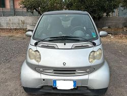 Usata 2003 Smart ForTwo Coupé Due volumi | 2200 € (Buon prezzo)