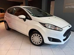 Bianco Usata 2013 Ford Fiesta Titanium Tre volumi | 6200 € (Buon prezzo)