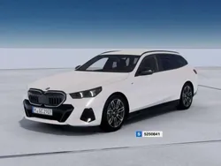 Vari colori Nuova 2024 BMW 520 M Sport Station wagon | 71.218 € (Molto cara)