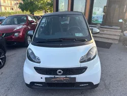 Bianco Usata 2014 Smart ForTwo Coupé Pure Due volumi | 6499 € (Ottimo prezzo)