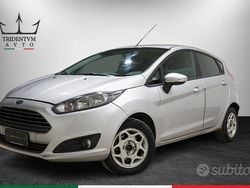 Grigio Usata 2013 Ford Fiesta Titanium Tre volumi | 2600 € (Super prezzo)