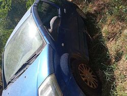 Blu/azzurro Usata 2006 Citroën C2 Due volumi | 800 € (Buon prezzo)