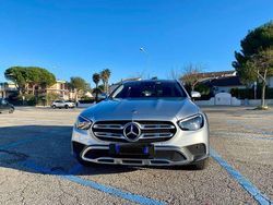 Argento Usata 2022 Mercedes E220 Premium Station wagon | 40.500 € (Cara)
