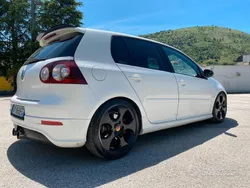 Usata 2008 VW Golf V Edition Tre volumi | 9000 €