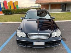 Blu Usata 2008 Mercedes C220 Station wagon | 5100 €
