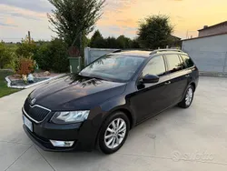 Nero Usata 2016 Skoda Octavia Executive Tre volumi | 9990 € (Buon prezzo)