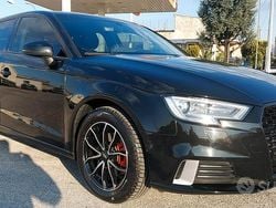 Nero Usata 2017 Audi A3 Tre volumi | 14.000 € (Buon prezzo)