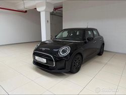 Midnight black metallizzato Usata 2022 Mini ONE Business Due volumi | 15.900 € (Super prezzo)