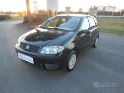 Nero Usata 2006 Fiat Punto Dynamic Due volumi | 2900 € (Molto cara)