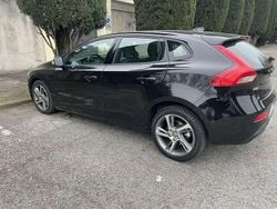 Usata 2016 Volvo V40 Business Edition Tre volumi | 9850 € (Ottimo prezzo)