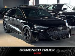 Nero Nuova 2025 Audi RS3 Tre volumi | 73.900 € (Buon prezzo)