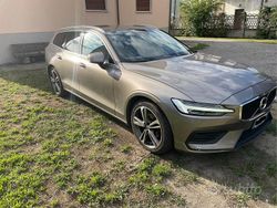 Usata 2019 Volvo V60 Business Edition Station wagon | 17.500 € (Buon prezzo)