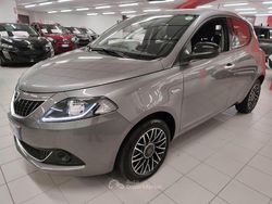Gray Usata 2024 Lancia Ypsilon Due volumi | 13.900 € (Buon prezzo)