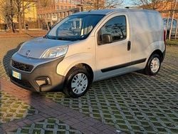 Grigio Usata 2016 Fiat Fiorino Monovolume | 6300 € (Buon prezzo)