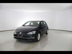 Vari colori Usata 2020 VW Golf VIII Business Tre volumi | 15.890 € (Super prezzo)