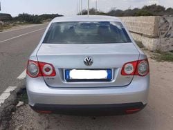Usata 2009 VW Jetta Comfortline Tre volumi | 2000 €