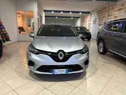 Grigio Usata 2022 Renault Clio V Business Tre volumi | 13.000 € (Buon prezzo)