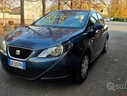 Grigio Usata 2010 Seat Ibiza Reference Tre volumi | 3800 € (Buon prezzo)