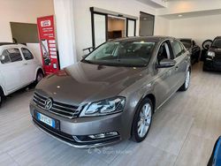 Beige Usata 2011 VW Passat Highline Tre volumi | 8900 € (Buon prezzo)