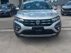 Grigio Usata 2022 Dacia Sandero Expression Due volumi | 13.500 € (Buon prezzo)