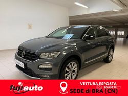 Grigio scuro Usata 2019 VW T-Roc Style SUV | 16.900 € (Ottimo prezzo)