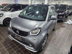 Brown scintillante Usata 2019 Smart ForTwo Coupé Brabus Xclusive Due volumi | 21.890 €