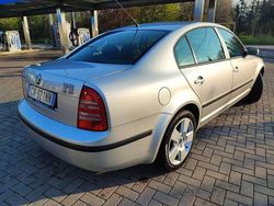 Usata 2003 Skoda Superb Comfort Tre volumi | 3800 €