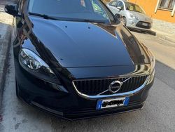 Nero Usata 2018 Volvo V40 Station wagon | 15.500 € (Buon prezzo)