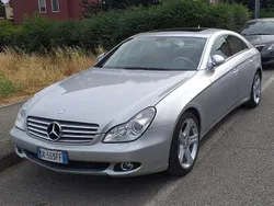Grigio Usata 2007 Mercedes CLS320 Tre volumi | 12.500 € (Molto cara)