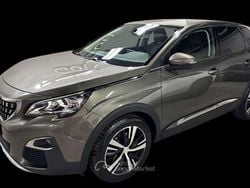 Gray Usata 2018 Peugeot 3008 Tre volumi | 16.800 € (Cara)