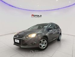 Grigio scuro Usata 2014 Ford Focus Tre volumi | 6900 € (Molto cara)