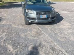 Usata 2006 Audi Q7 SUV | 7000 € (Buon prezzo)