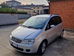 Grigio Usata 2008 Fiat Idea Monovolume | 2500 € (Ottimo prezzo)