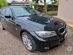 Nero Usata 2011 BMW 320 Station wagon | 9999 €