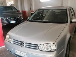 Usata 1999 VW Golf Tre volumi | 4000 €