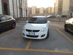 Bianco Usata 2012 Suzuki Swift Due volumi | 4150 €