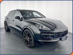 Nero Usata 2020 Porsche Cayenne Turbo S SUV | 92.800 €