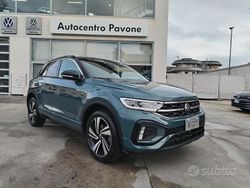 Petroleum blue met. / nero Usata 2024 VW T-Roc R-line SUV | 27.900 € (Buon prezzo)