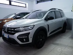 Grigio Usata 2022 Dacia Jogger Extreme SUV | 15.900 € (Buon prezzo)