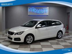 Bianco pastello Usata 2018 Peugeot 308 Active Station wagon | 13.900 € (Buon prezzo)