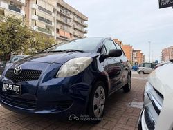 Blu Usata 2006 Toyota Yaris Sol Tre volumi | 4000 € (Cara)