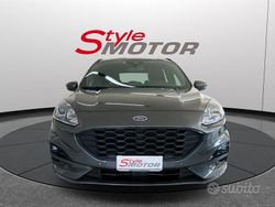 Grigio scuro Usata 2023 Ford Kuga ST-Line SUV | 21.999 € (Super prezzo)